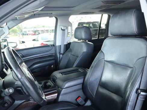 Used 2016 GMC Yukon XL SLT w/ Open Road Package RWD image 14