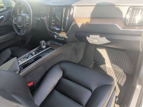 Used 2022 Volvo XC60 T8 Inscription Expression w/ Advanced Package image 23