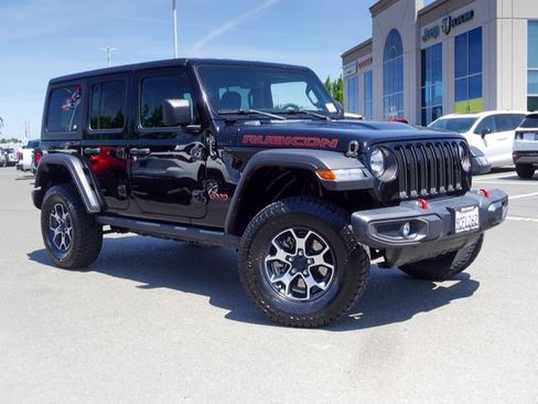 Used 2022 Jeep Wrangler Unlimited Rubicon AWD/4WD image 5