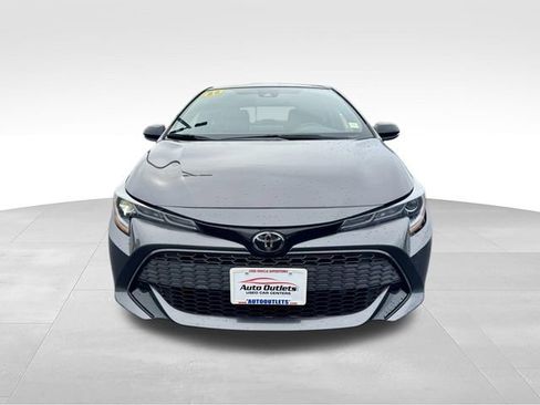 Used 2022 Toyota Corolla SE w/ SE Preferred Package FWD image 2