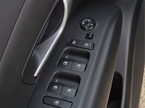 Used 2023 Hyundai Santa Cruz SEL Premium image 17