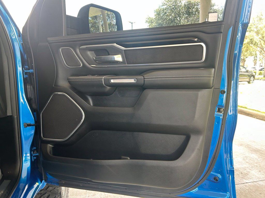 Used 2020 RAM 1500 Laramie RWD image 31