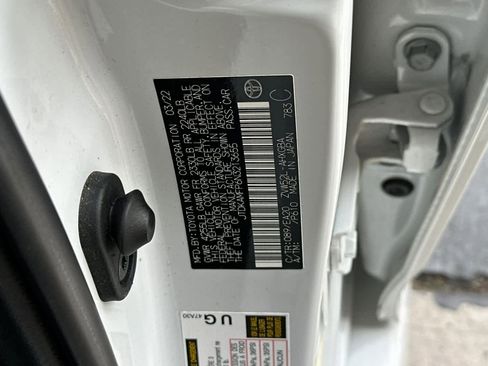 Used 2022 Toyota Prius Prime LE image 34