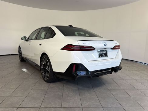 Used 2026 BMW i5 eDrive40 w/ Executive Package AWD/4WD image 3