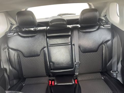 Used 2017 Jeep Compass Latitude w/ Popular Equipment Group image 13