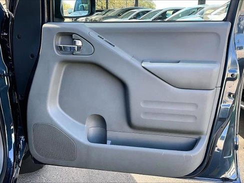 Certified 2020 Nissan Frontier SV image 22