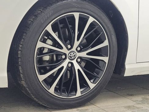 Used 2019 Toyota Camry SE image 31