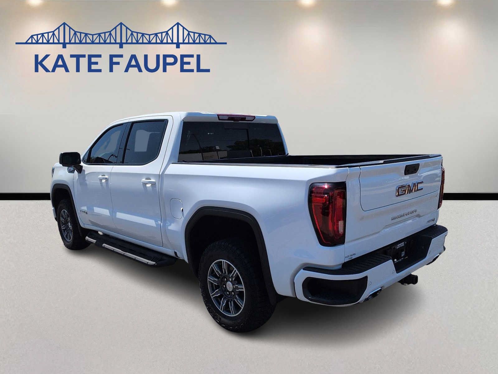 Used 2025 GMC Sierra 1500 AT4 w/ AT4 Premium Package AWD/4WD image 5