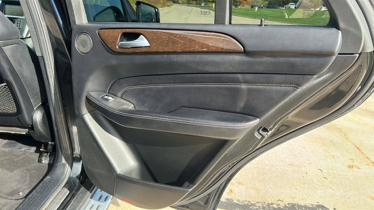 Used 2015 Mercedes-Benz ML 350 4MATIC image 56
