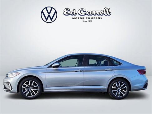 New 2026 Volkswagen Jetta SE image 4