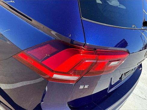 Used 2023 Volkswagen Tiguan SE image 33