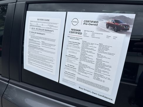 Certified 2025 Nissan Leaf S FWD image 11