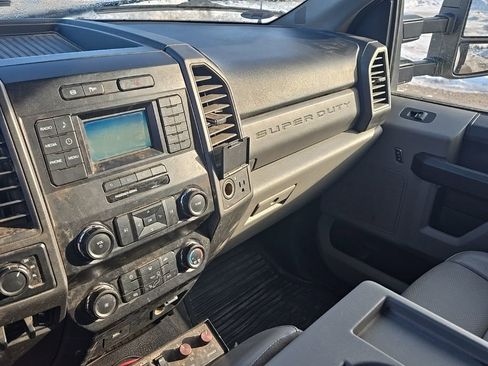 Used 2019 Ford F450 XL w/ XL Value Package image 19