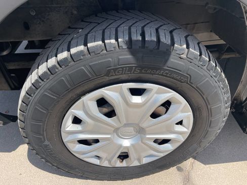 Used 2016 Ford Transit 250 130 Low Roof w/ Exterior Upgrade Package image 15