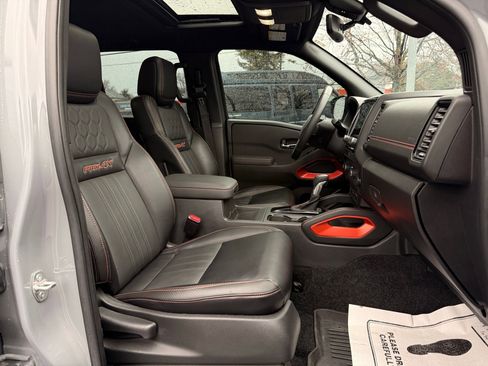 Used 2024 Nissan Frontier PRO-4X w/ Pro Premium Package image 18