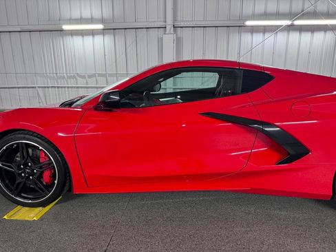 Used 2022 Chevrolet Corvette Stingray Preferred Cpe w/ Z51 Performance Package RWD image 15