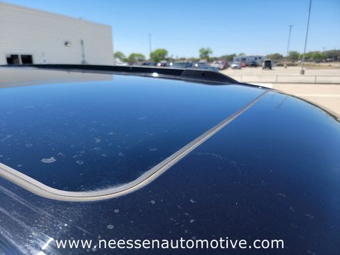 Used 2025 Ford Expedition Active image 8