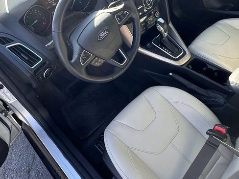 Used 2018 Ford Focus Titanium FWD image 13