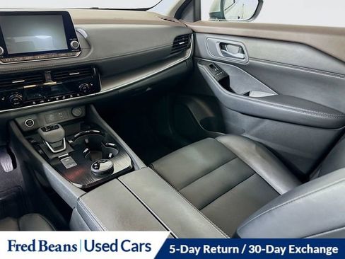 Certified 2021 Nissan Rogue SV w/ Premium Package AWD/4WD image 25