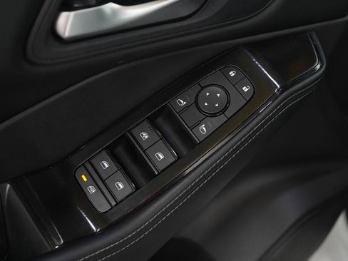 Used 2024 Nissan Rogue SV image 20