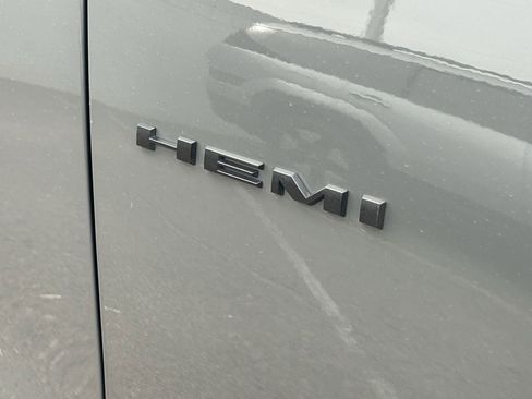 Used 2022 Dodge Durango R/T w/ Hemi Orange Plus Package image 8