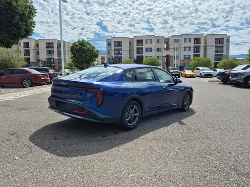 Used 2025 Kia K4 FWD image 5