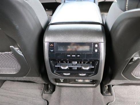 Used 2022 Jeep Grand Cherokee L Laredo AWD/4WD image 32