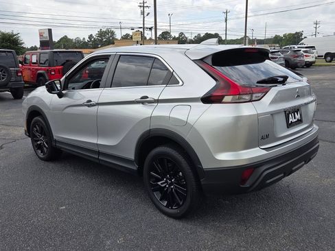 Used 2024 Mitsubishi Eclipse Cross LE AWD/4WD image 8