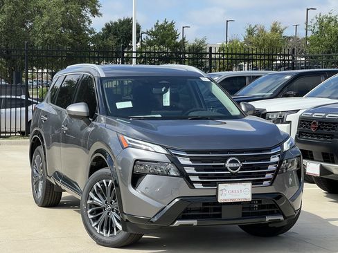New 2026 Nissan Rogue Platinum AWD/4WD image 2