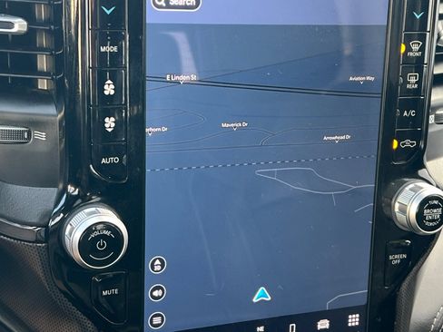 Used 2024 RAM 2500 Limited image 20