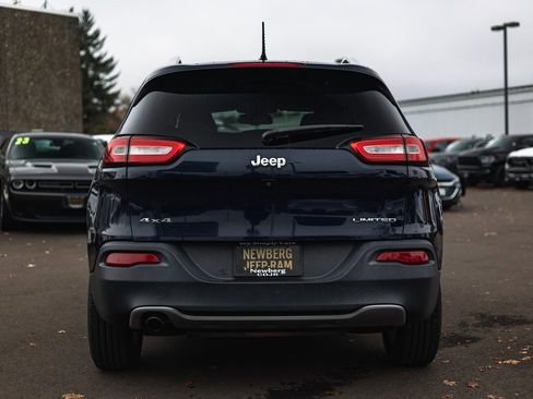 Used 2015 Jeep Cherokee Limited image 9
