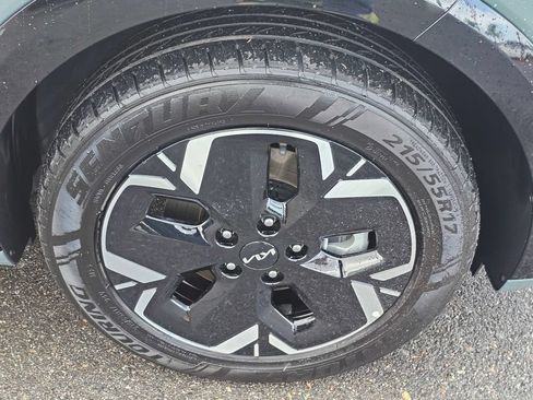 Used 2023 Kia Niro Wind FWD image 10