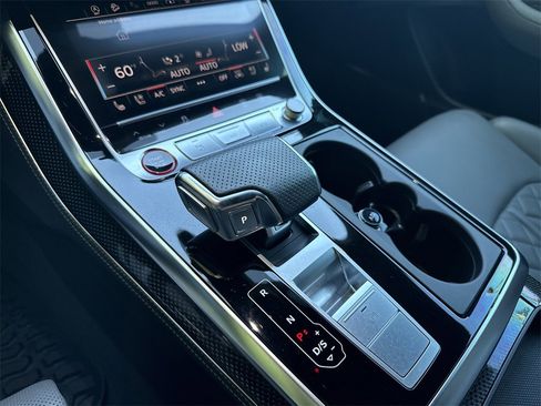 Used 2023 Audi SQ8 Prestige image 30