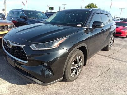 Used 2021 Toyota Highlander XLE
