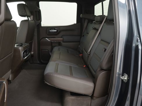 Used 2021 GMC Sierra 1500 Denali w/ Denali Ultimate Package AWD/4WD image 16