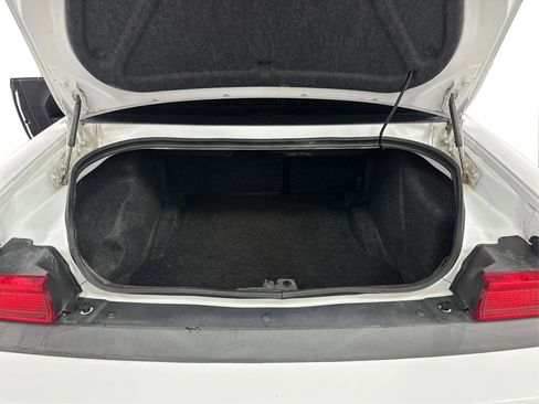 Used 2014 Dodge Challenger SXT w/ Sound Group image 10