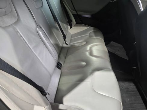 Used 2013 Tesla Model S Performance RWD image 9
