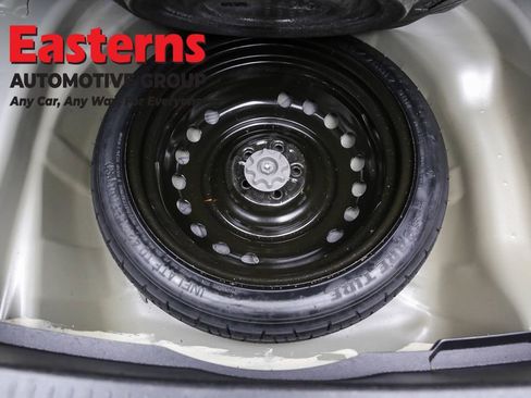 Used 2023 Toyota Corolla LE image 22