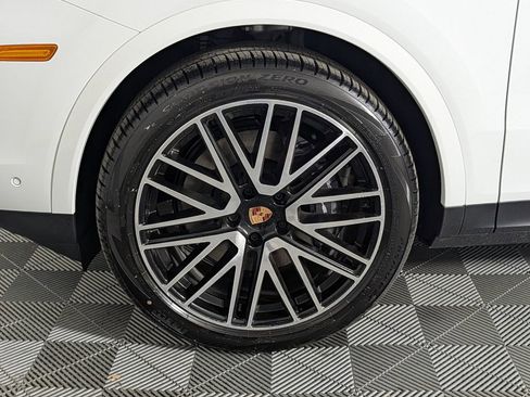 New 2026 Porsche Cayenne Coupe image 11
