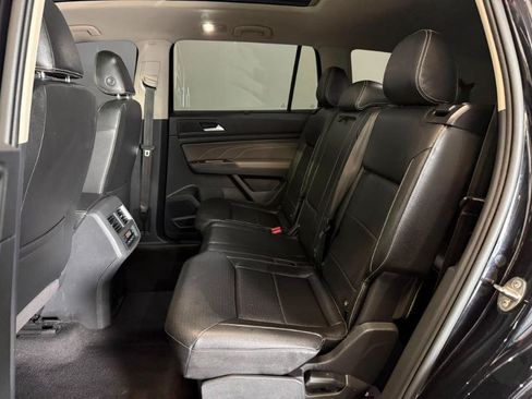 Used 2021 Volkswagen Atlas SE FWD image 24