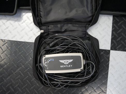 Used 2013 Bentley Mulsanne RWD image 40