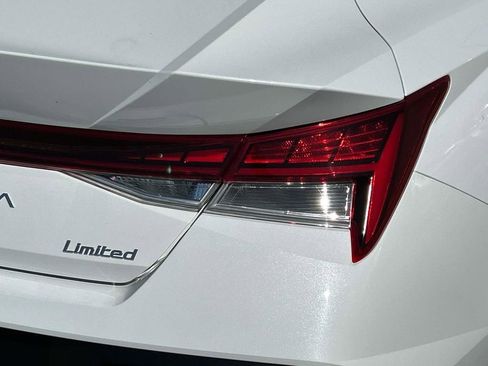 New 2026 Hyundai Elantra Limited image 10