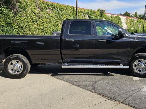 Used 2016 RAM 2500 SLT w/ Protection Group AWD/4WD image 4