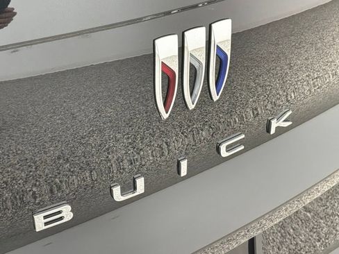 New 2026 Buick Envista Avenir FWD image 29