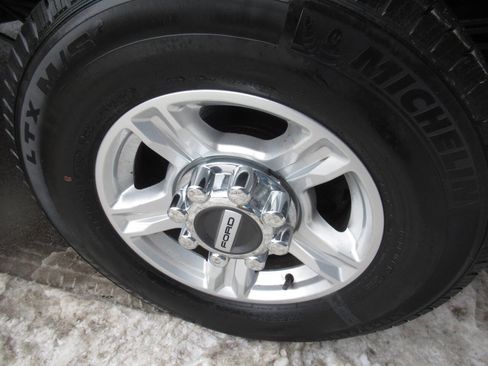 Used 2017 Ford F250 XLT image 13