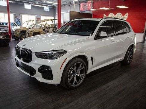 Used 2023 BMW X5 xDrive40i w/ M Sport Package image 2