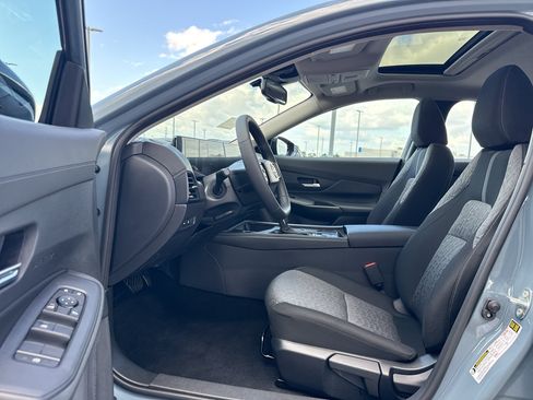New 2027 Nissan Sentra SV FWD image 10
