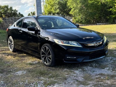 Used 2017 Honda Accord EX-L image 5