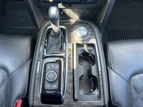 Used 2022 Nissan Armada Platinum w/ Captain's Chairs Package image 31