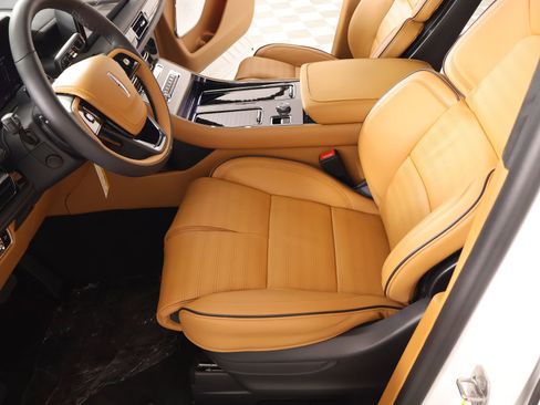 New 2026 Lincoln Aviator Black Label AWD/4WD image 11